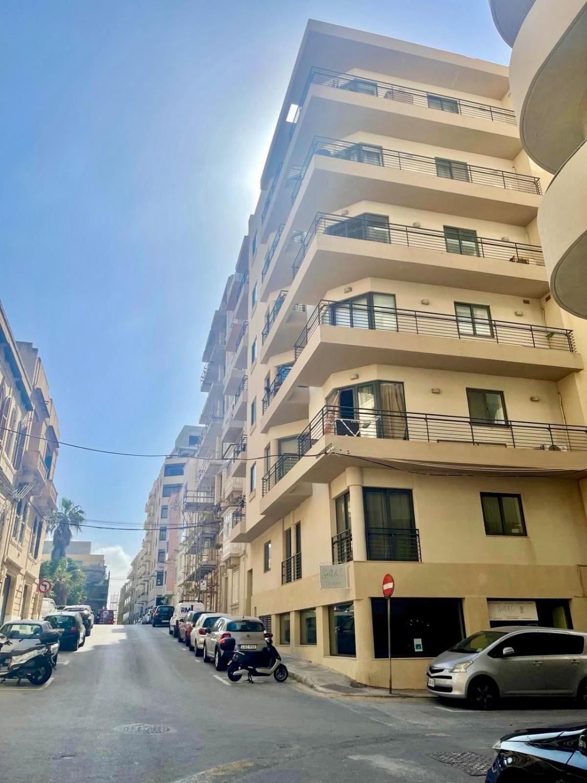 סליאמה Aron Seaviews Apartment מראה חיצוני תמונה