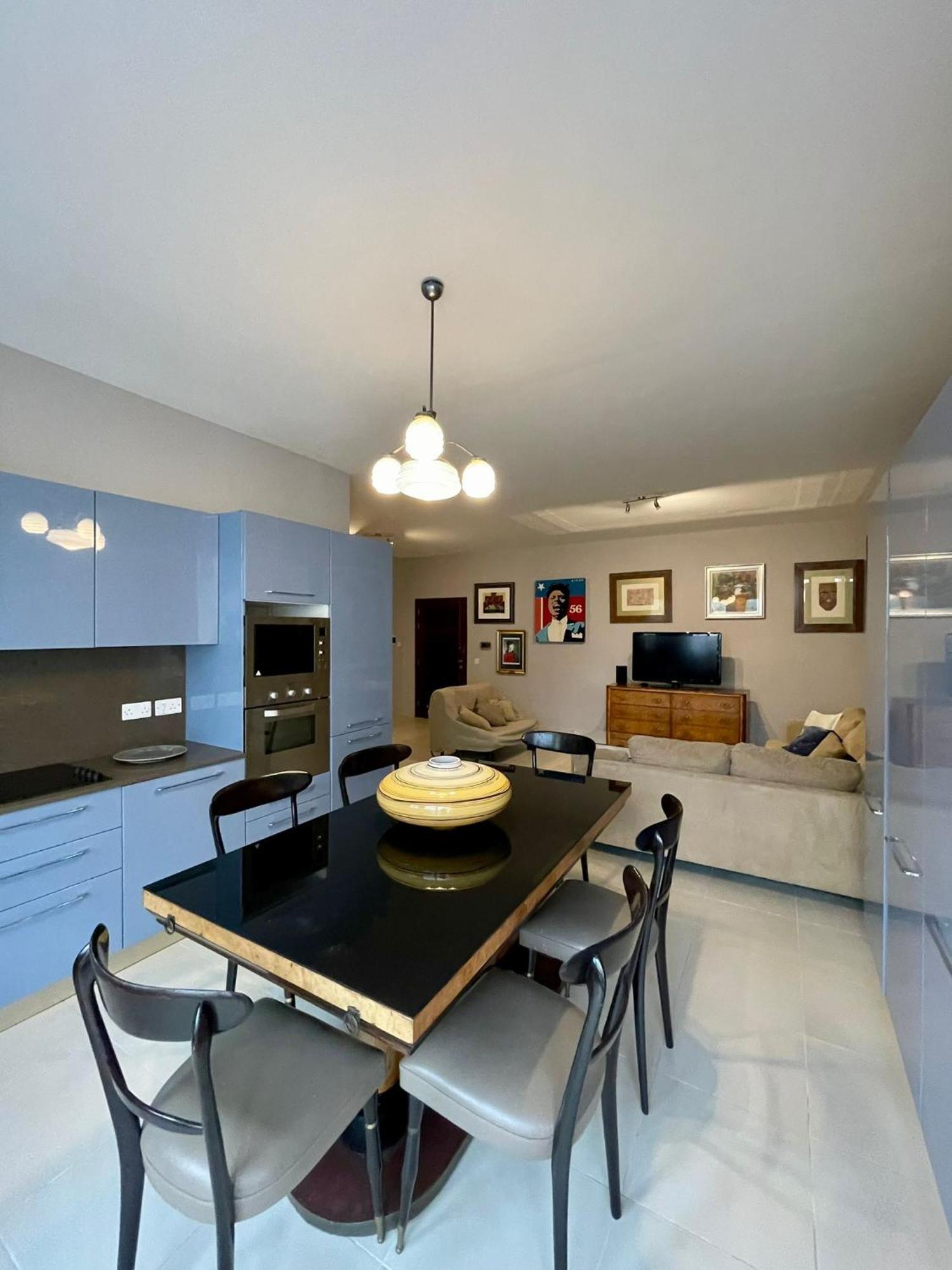 סליאמה Aron Seaviews Apartment מראה חיצוני תמונה