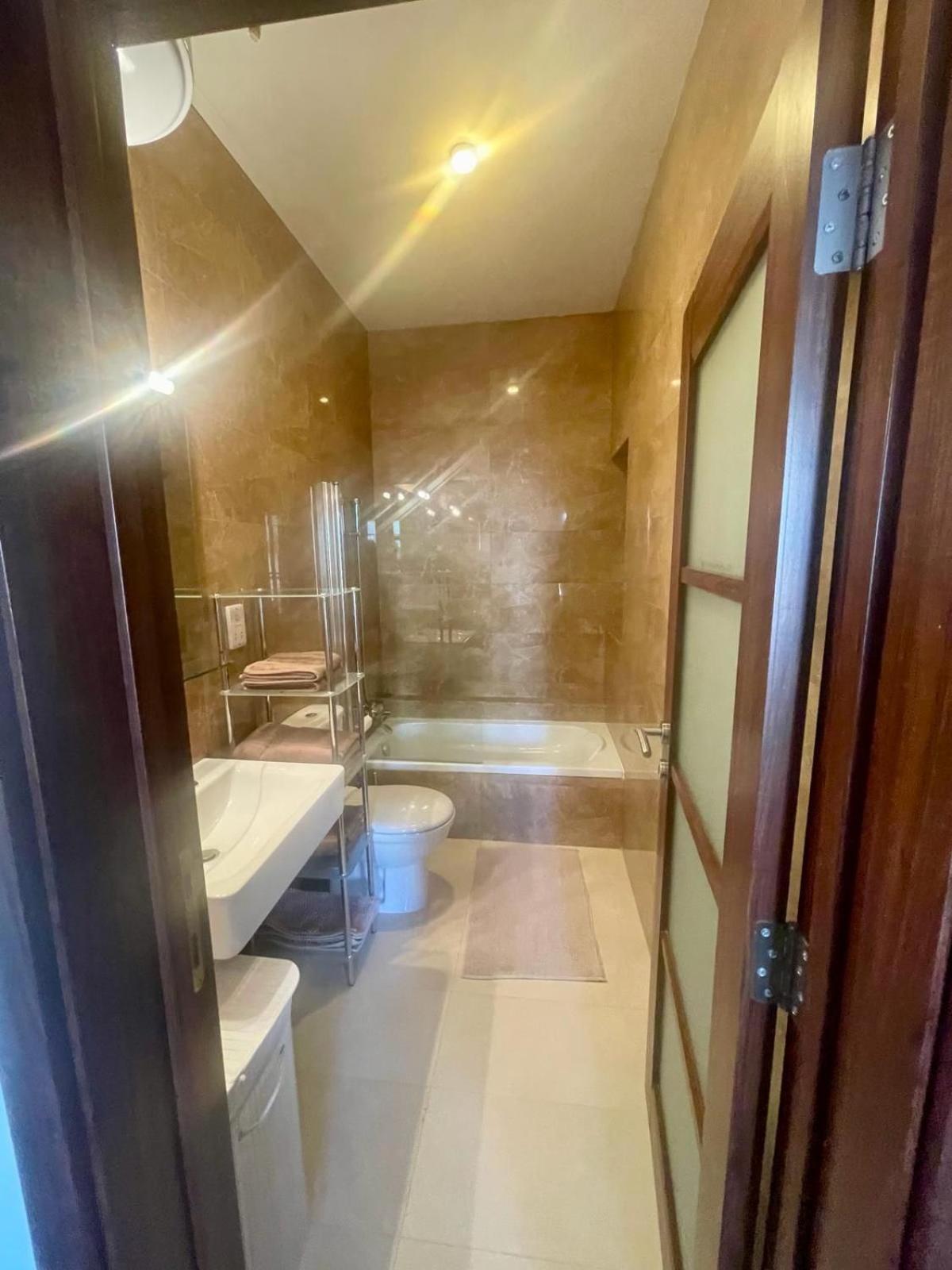 סליאמה Aron Seaviews Apartment מראה חיצוני תמונה