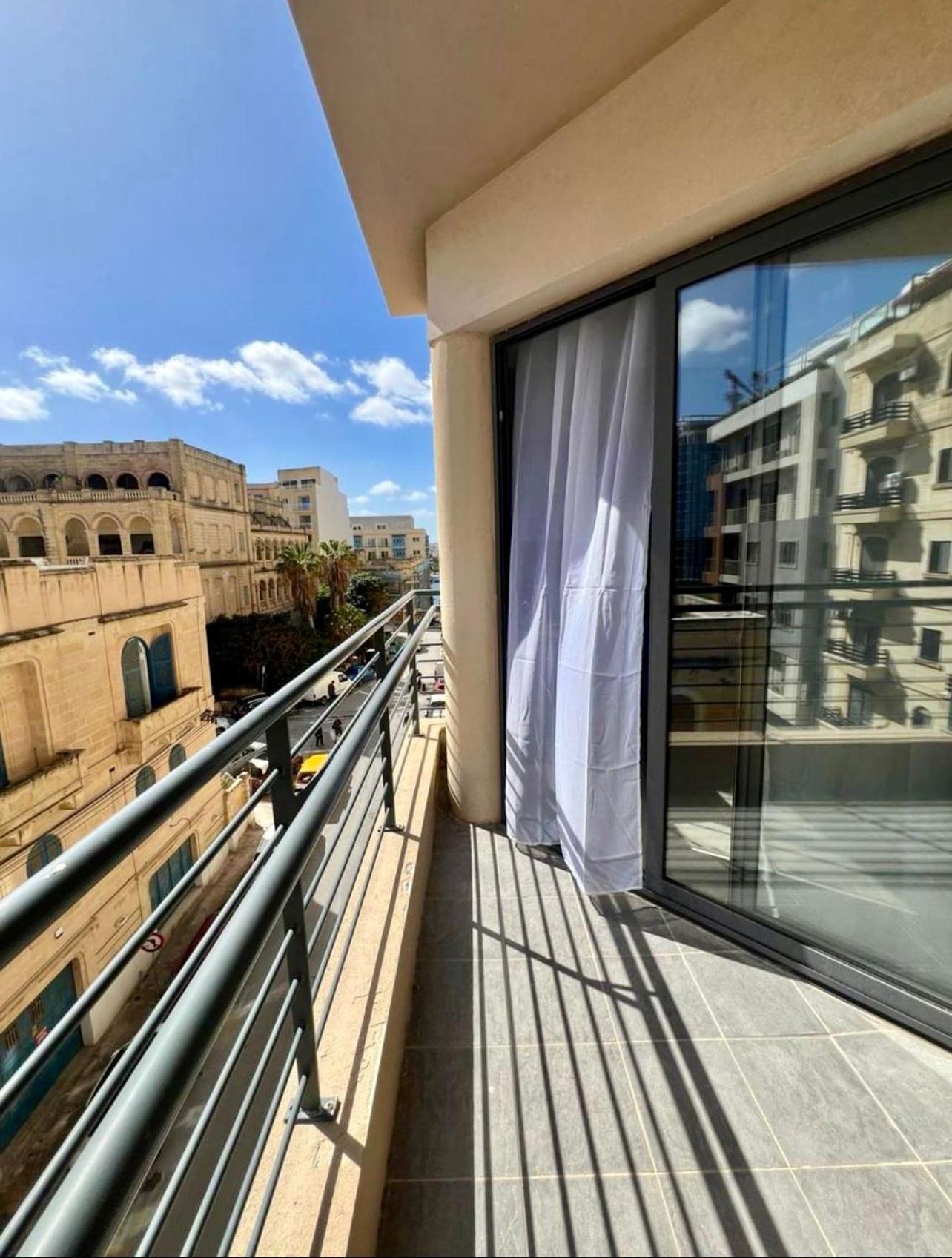 סליאמה Aron Seaviews Apartment מראה חיצוני תמונה