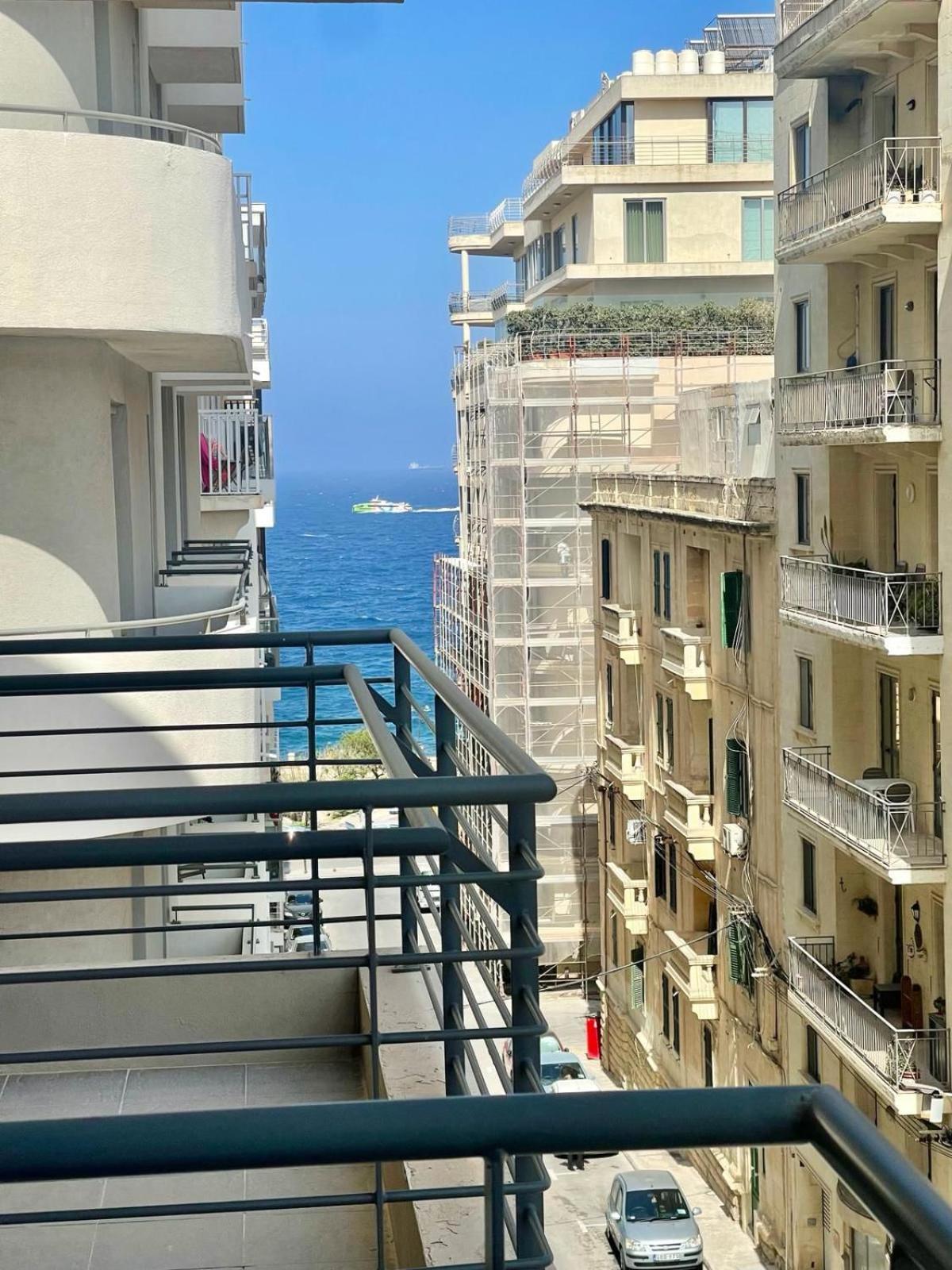 סליאמה Aron Seaviews Apartment מראה חיצוני תמונה